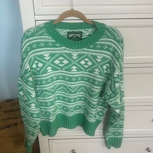 Like new American Eagle Outfitters Green and White Patterned Sweater